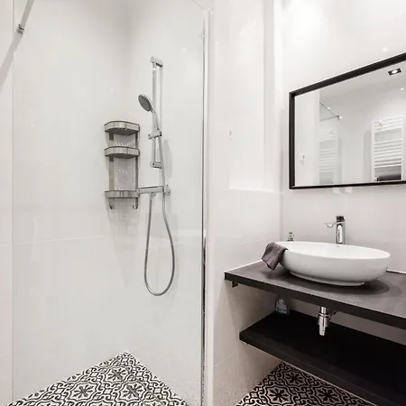 Your Charming At Parliament Boedapest