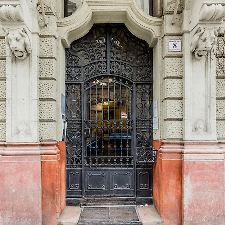 Appartement Your Charming At Parliament