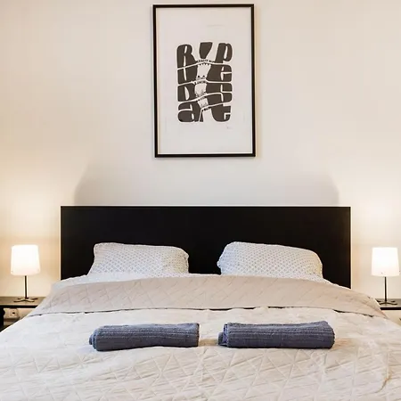 Appartement Your Charming At Parliament