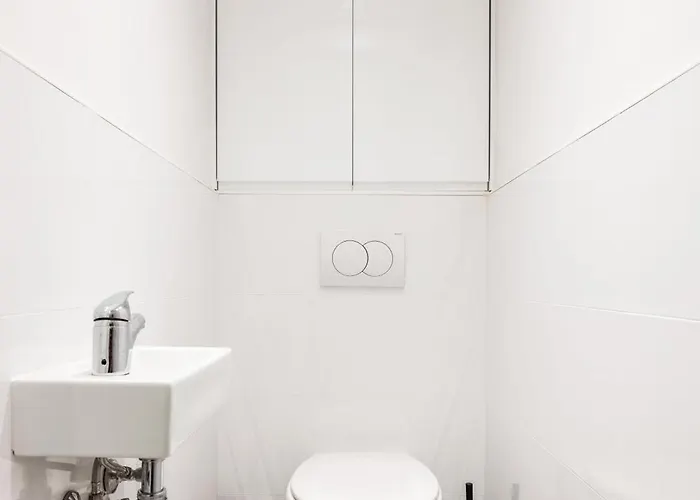 Apartment Your Charming At Parliament Budapest